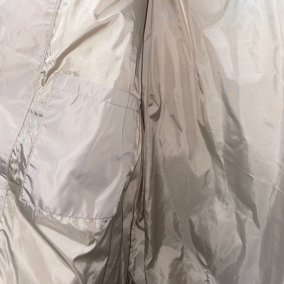 Long puffer jacket 🧥 - Picture 6 of 9